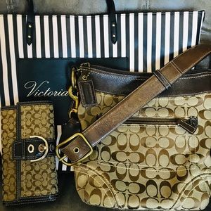 Coach purse with matching wallet